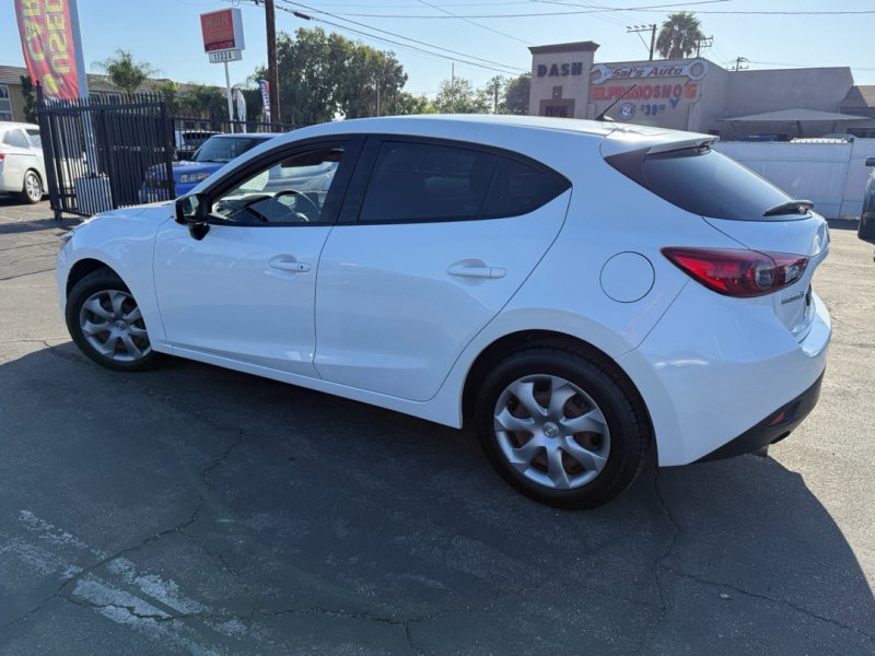 Used 2015 MAZDA MAZDA3 i Sport FWD image 5