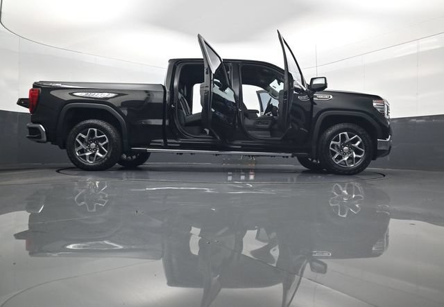 Certified 2023 GMC Sierra 1500 SLT w/ SLT Premium Plus Package AWD/4WD image 33