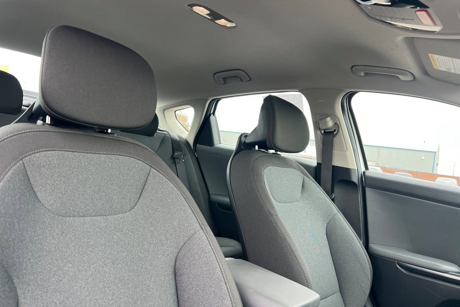 Used 2025 Kia K4 LX image 13