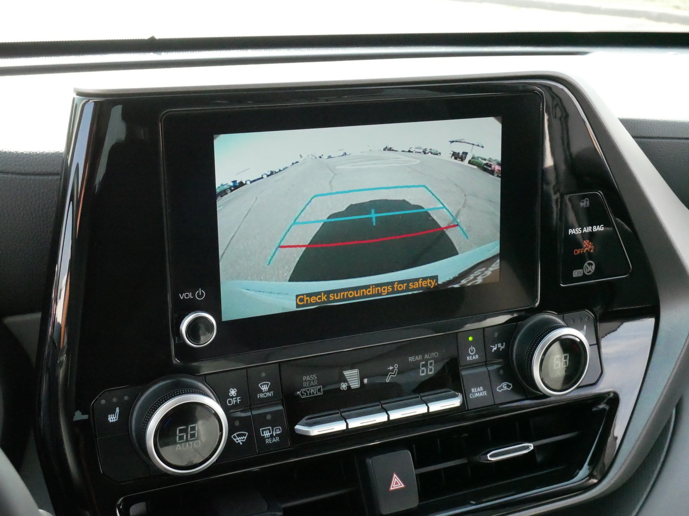 Certified 2026 Toyota Highlander XLE AWD/4WD image 32