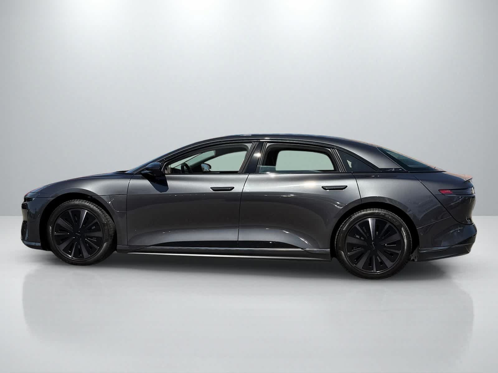 Used 2025 Lucid Air Touring AWD/4WD image 2