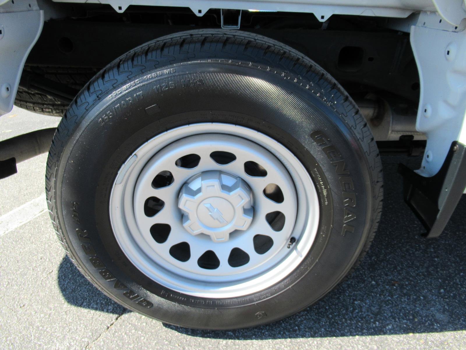 Used 2024 Chevrolet Silverado 1500 W/T w/ WT Value Package image 11