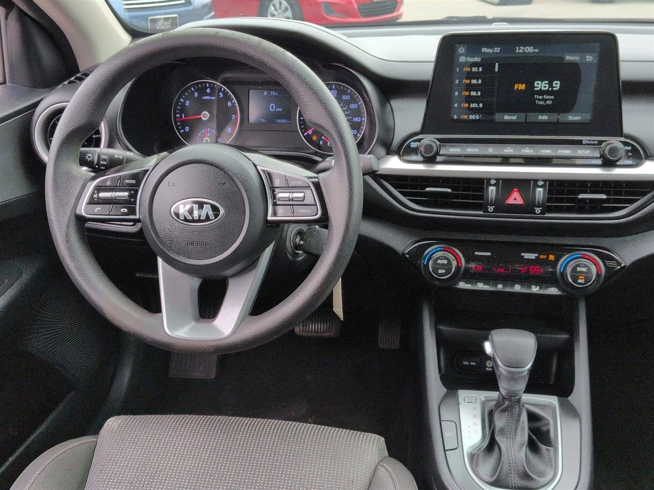 Used 2019 Kia Forte LXS FWD image 29