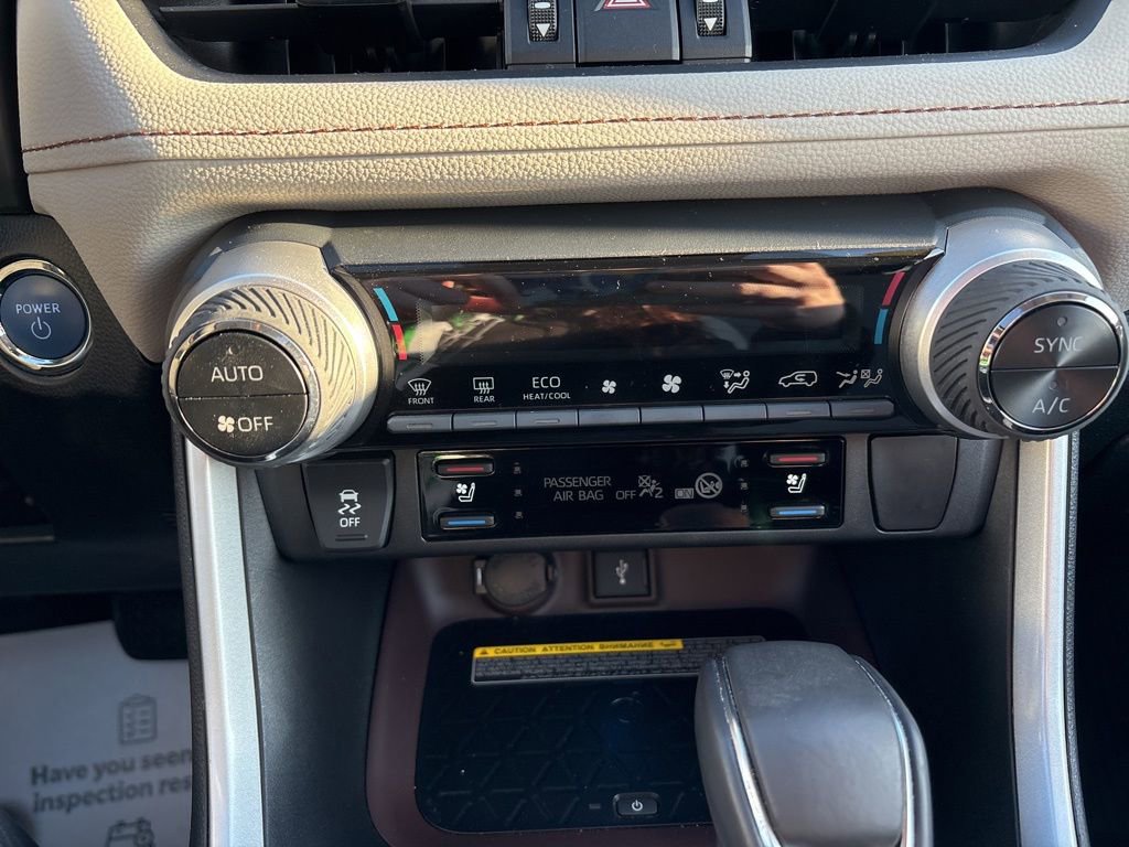 Used 2021 Toyota RAV4 Limited image 23