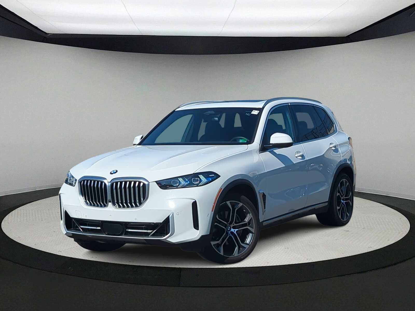 Used 2025 BMW X5 xDrive40i w/ Parking Assistance Package