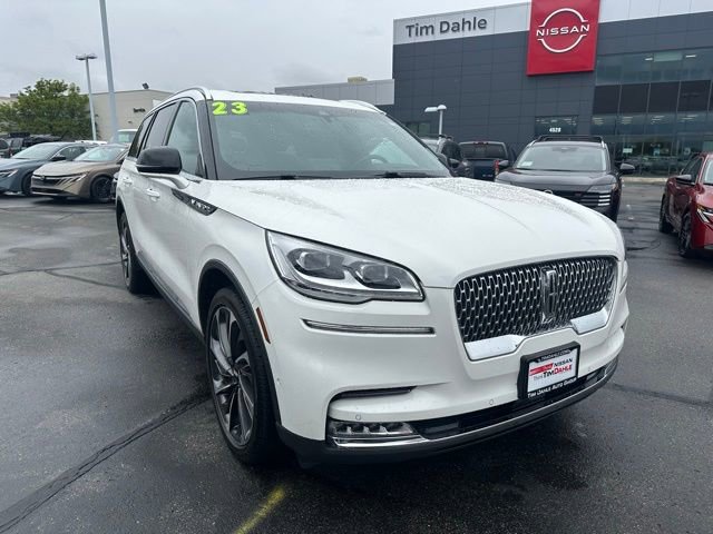 Used 2023 Lincoln Aviator Reserve w/ Equipment Group 201A AWD/4WD image 2