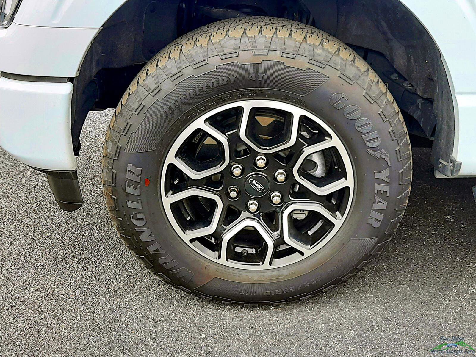 Used 2022 Ford F150 XLT w/ Equipment Group 302A High image 9