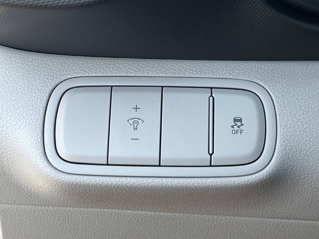 New 2026 Hyundai Venue SEL FWD image 25