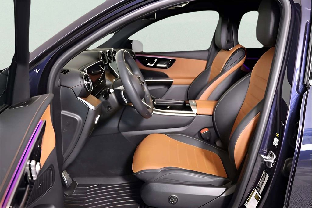 Used 2024 Mercedes-Benz GLC 300 4MATIC image 50