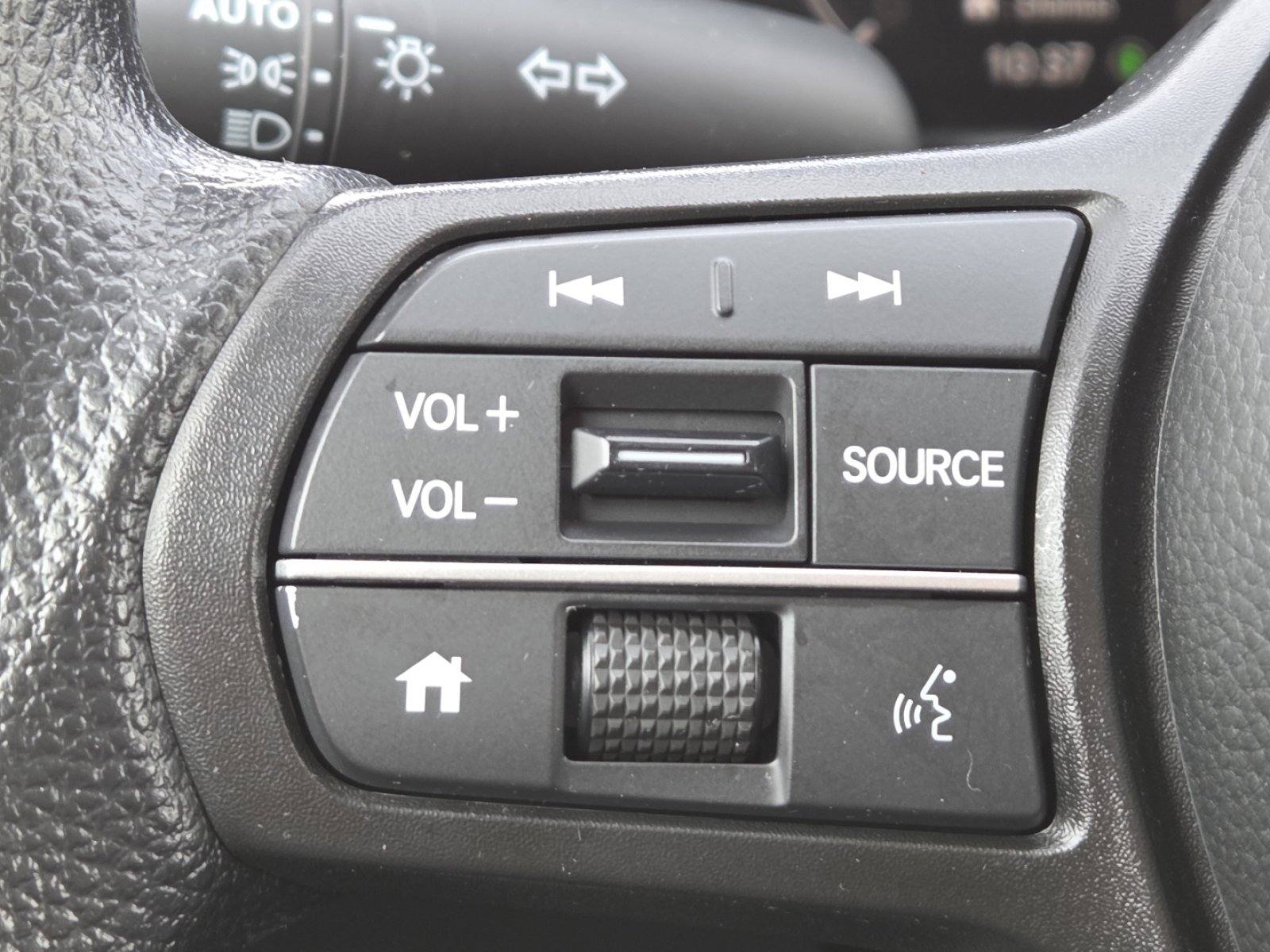 Used 2024 Honda CR-V EX image 32