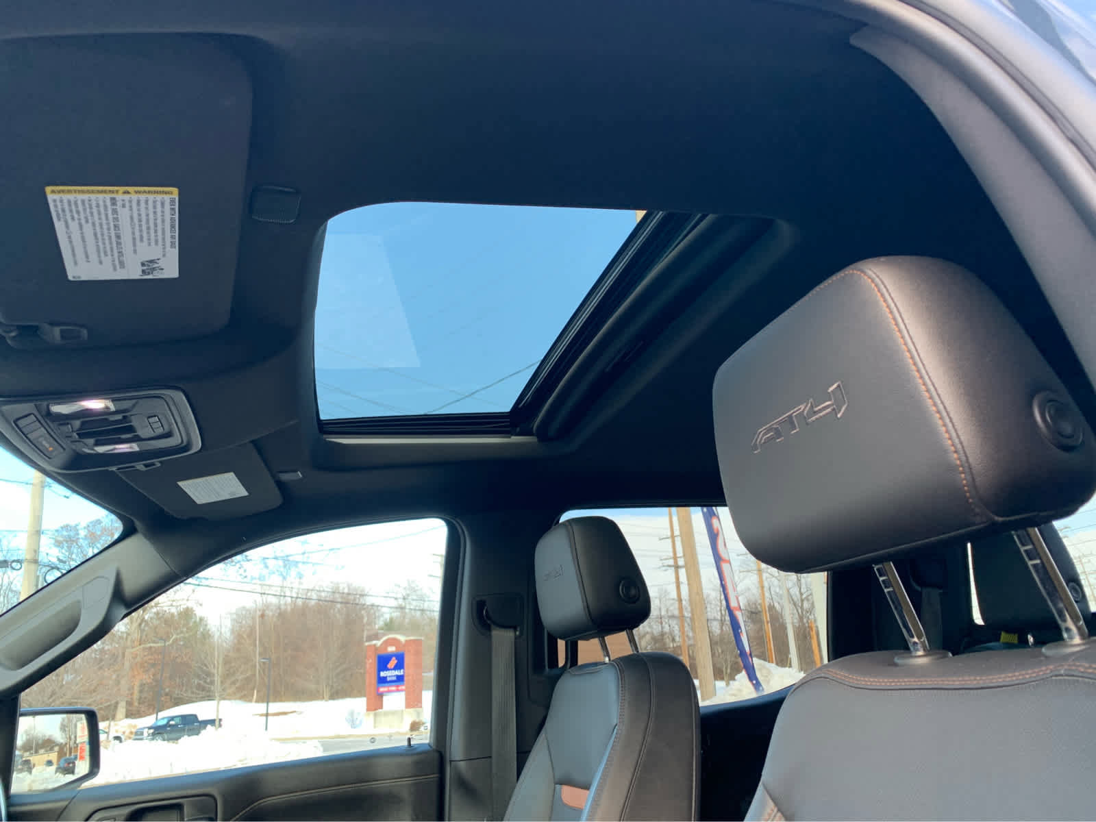 Used 2021 GMC Sierra 1500 AT4 w/ AT4 Premium Package image 24