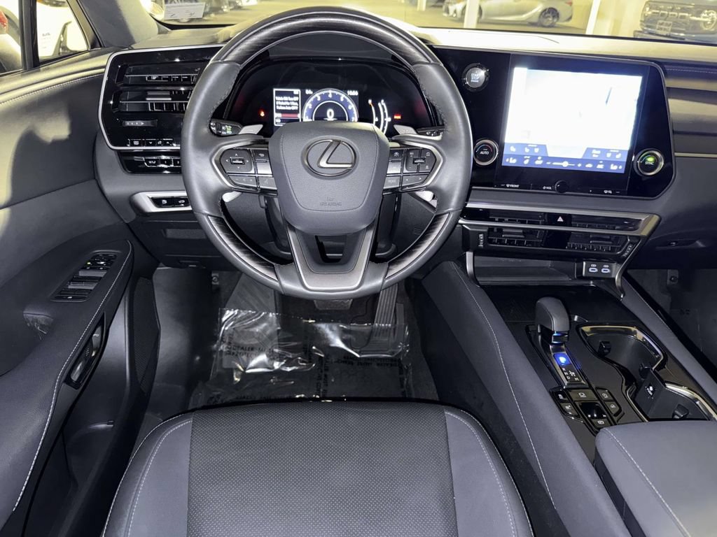Certified 2023 Lexus RX 350 Premium w/ Accessory Package AWD/4WD image 4