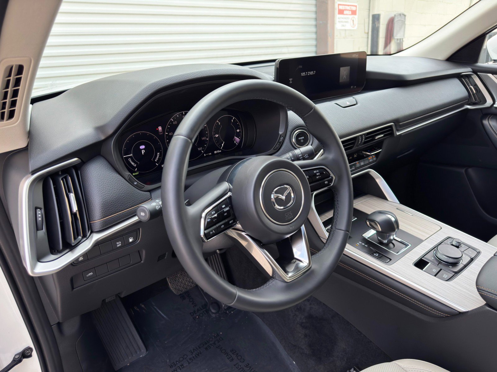 Used 2024 MAZDA CX-90 Plug-In Hybrid w/ Preferred AWD/4WD image 13