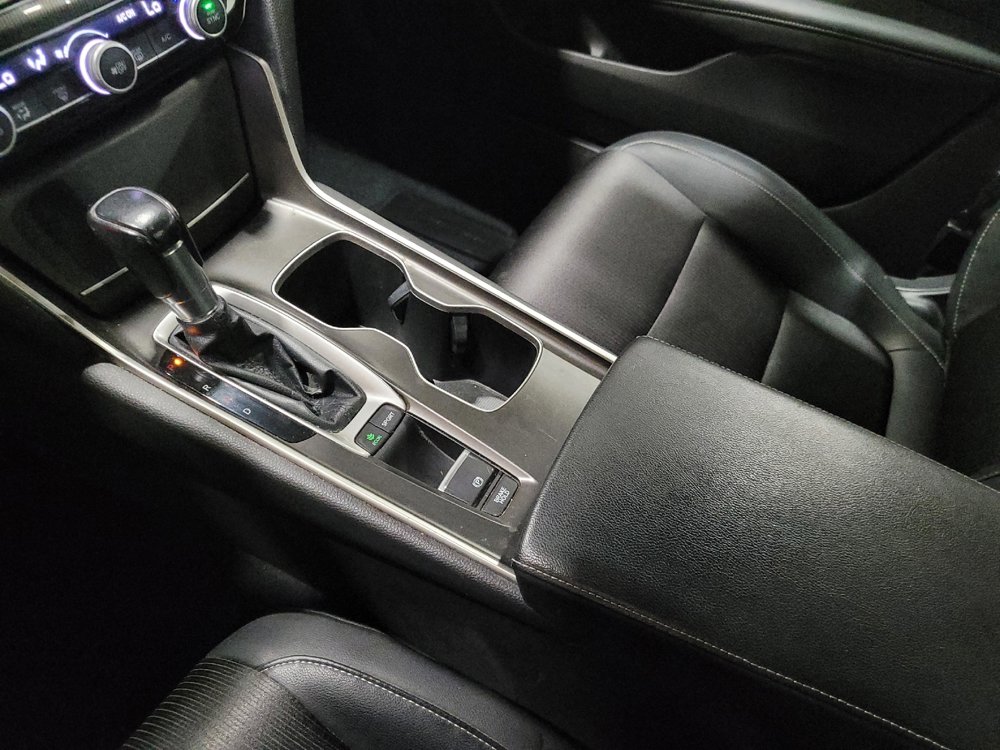 Used 2018 Honda Accord Sport image 26