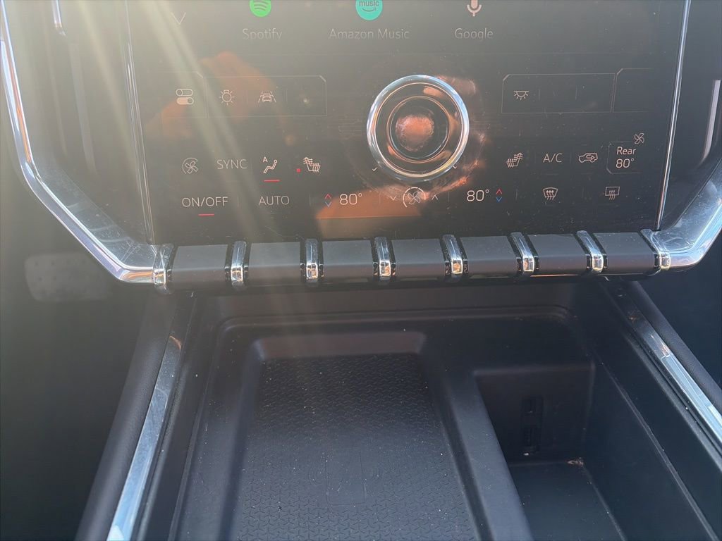 Used 2025 GMC Acadia Elevation image 16