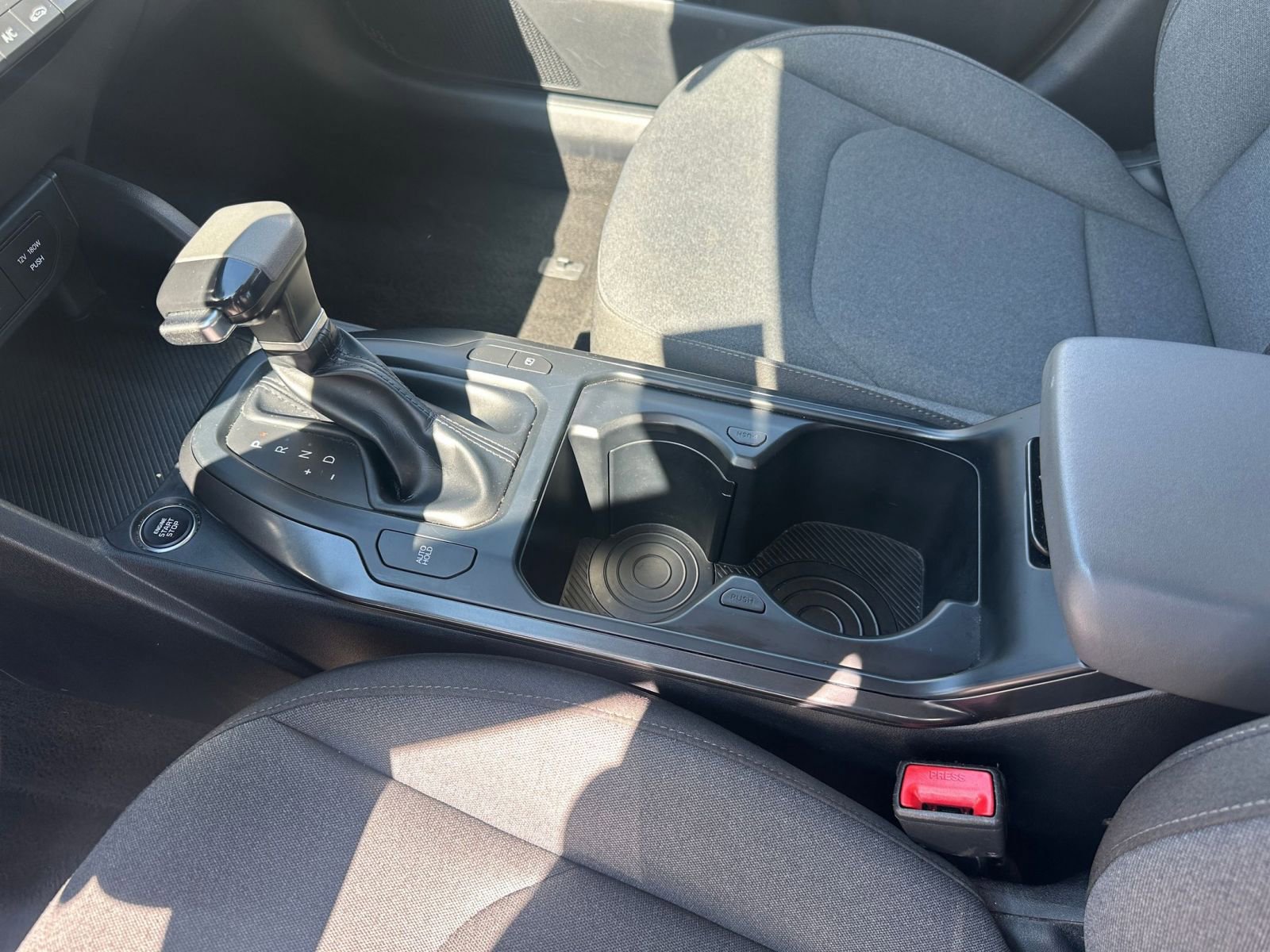 Used 2025 Kia K4 LXS image 39