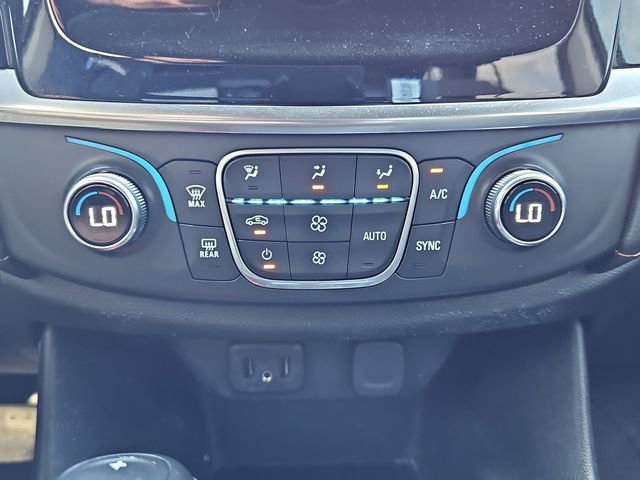 Used 2020 Chevrolet Traverse LS image 24