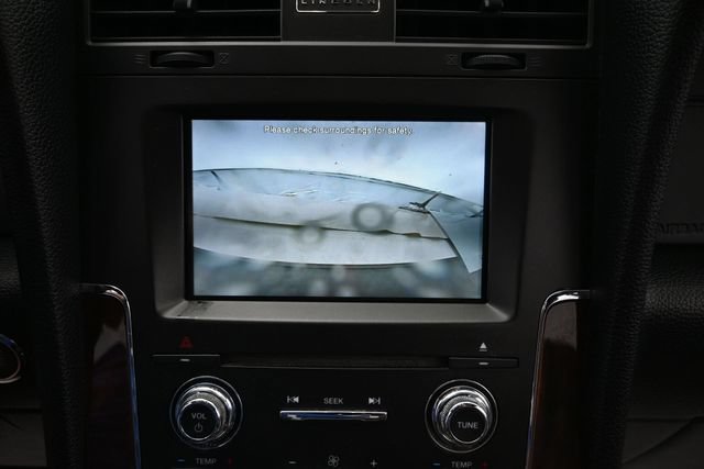 Used 2015 Lincoln Navigator 2WD image 25
