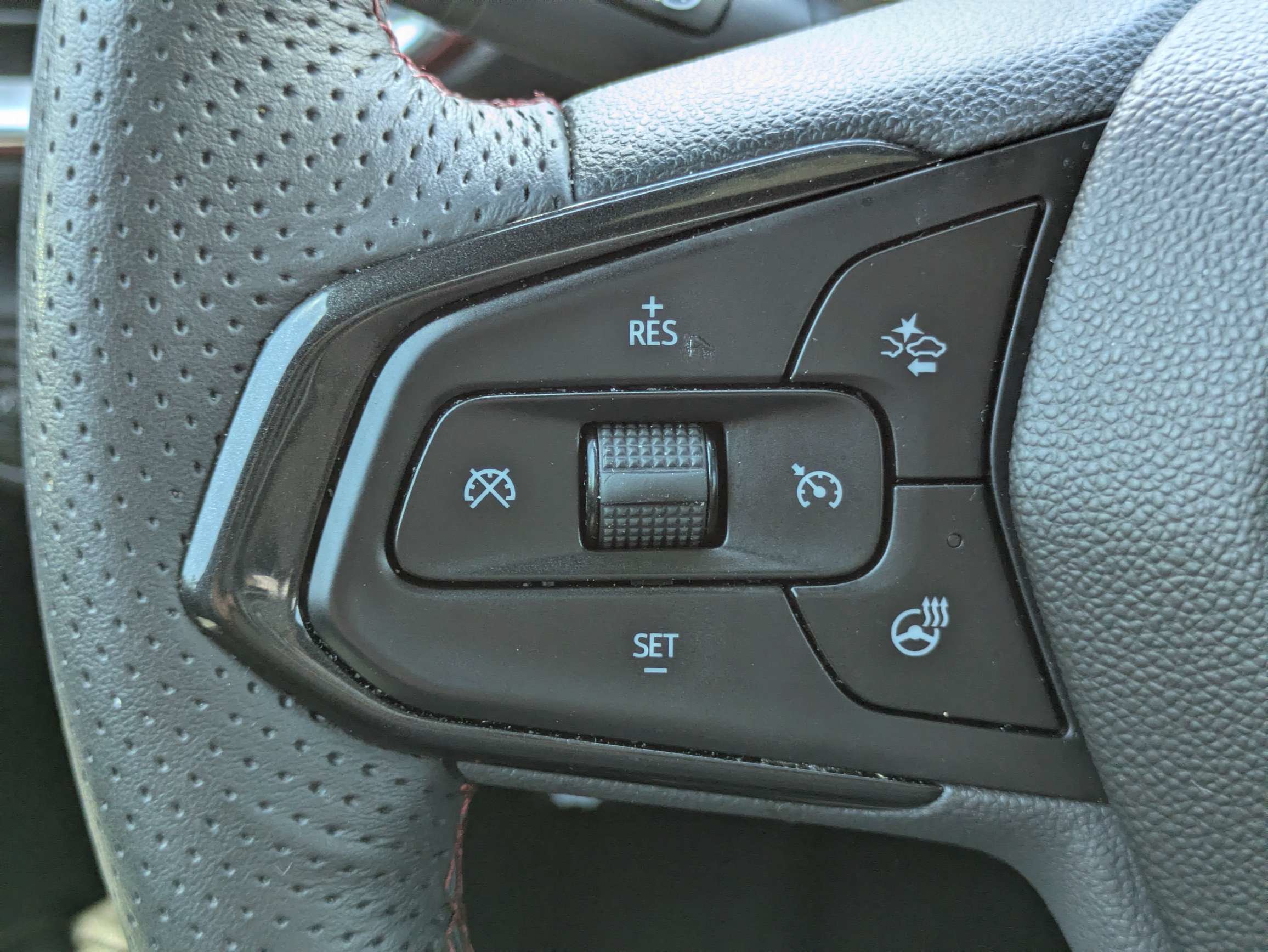Certified 2023 Chevrolet TrailBlazer RS FWD image 14