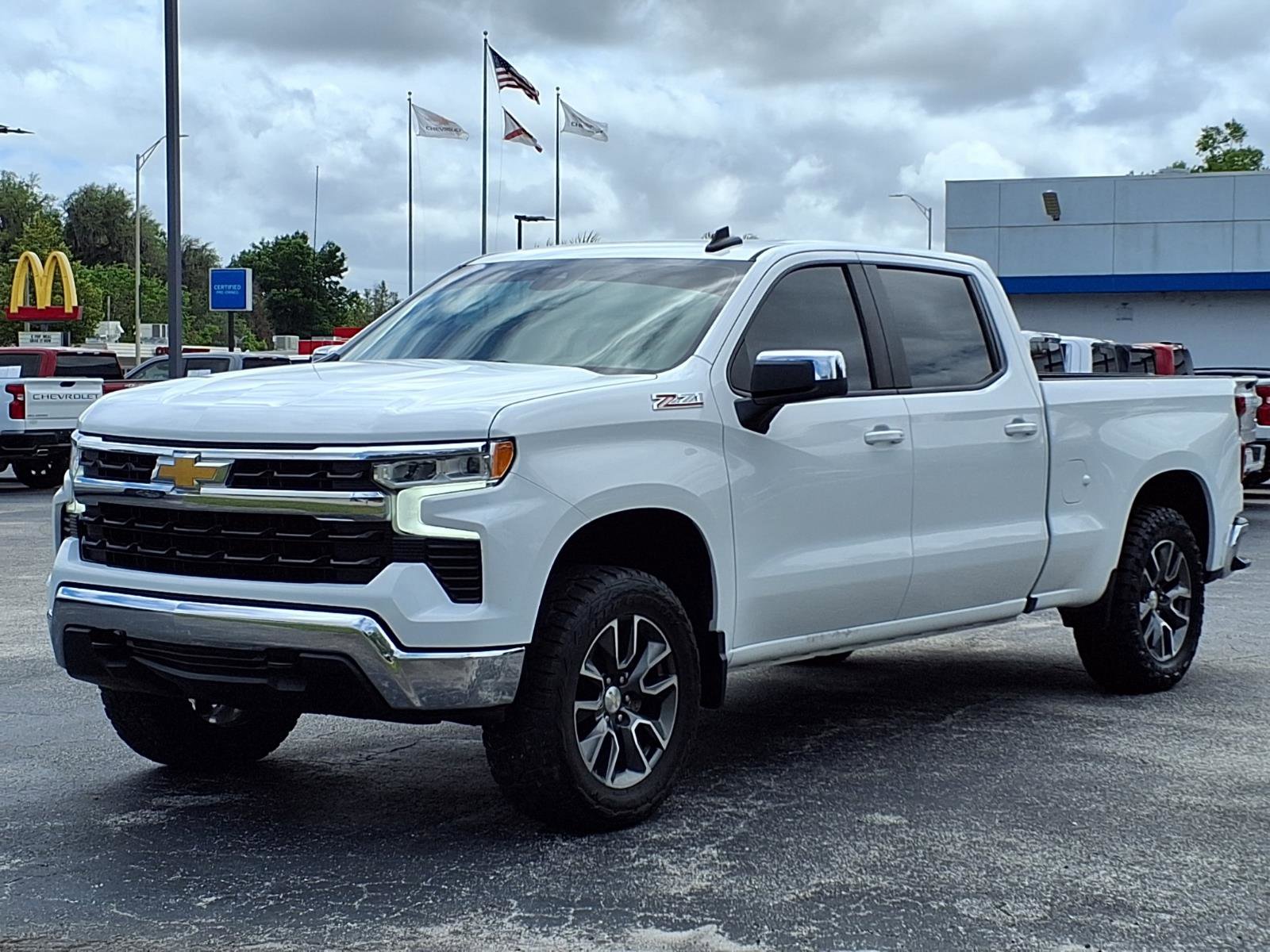 Used 2022 Chevrolet Silverado 1500 LT image 26