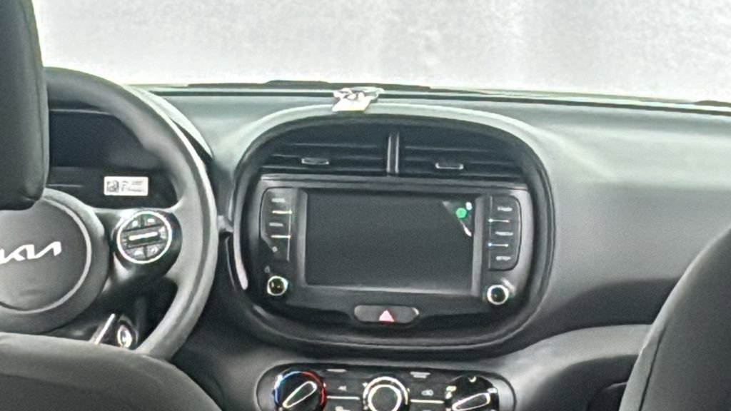 New 2025 Kia Soul LX image 16