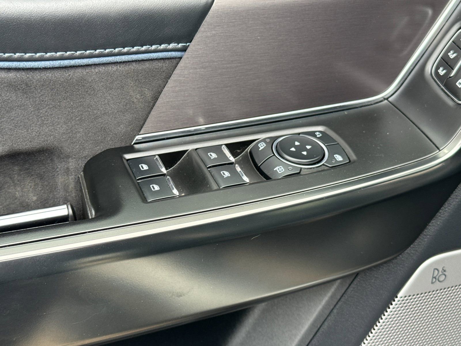 Used 2024 Ford F150 Platinum image 13