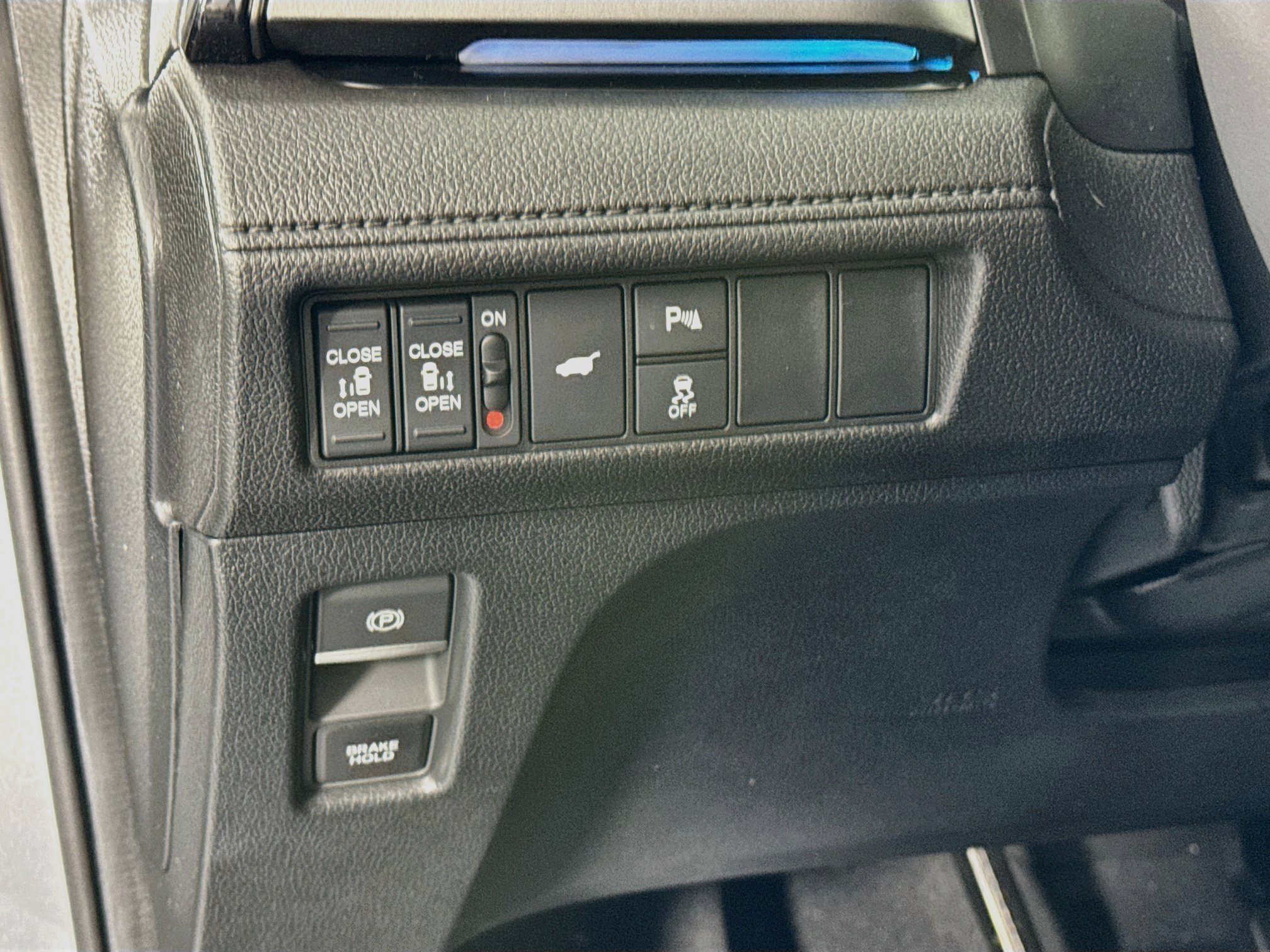 Certified 2025 Honda Odyssey Touring image 10