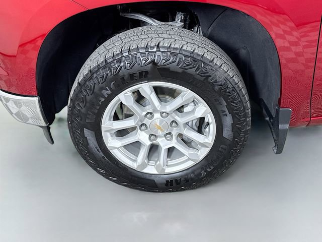 Used 2024 Chevrolet Silverado 1500 LT w/ Safety Package image 33