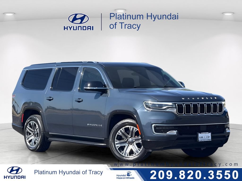 Used 2024 Jeep Wagoneer L Series II w/ Flexible Seating Group AWD/4WD image 1