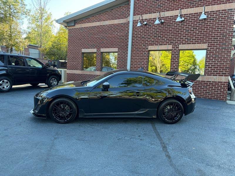 Used 2014 Scion FR-S image 5