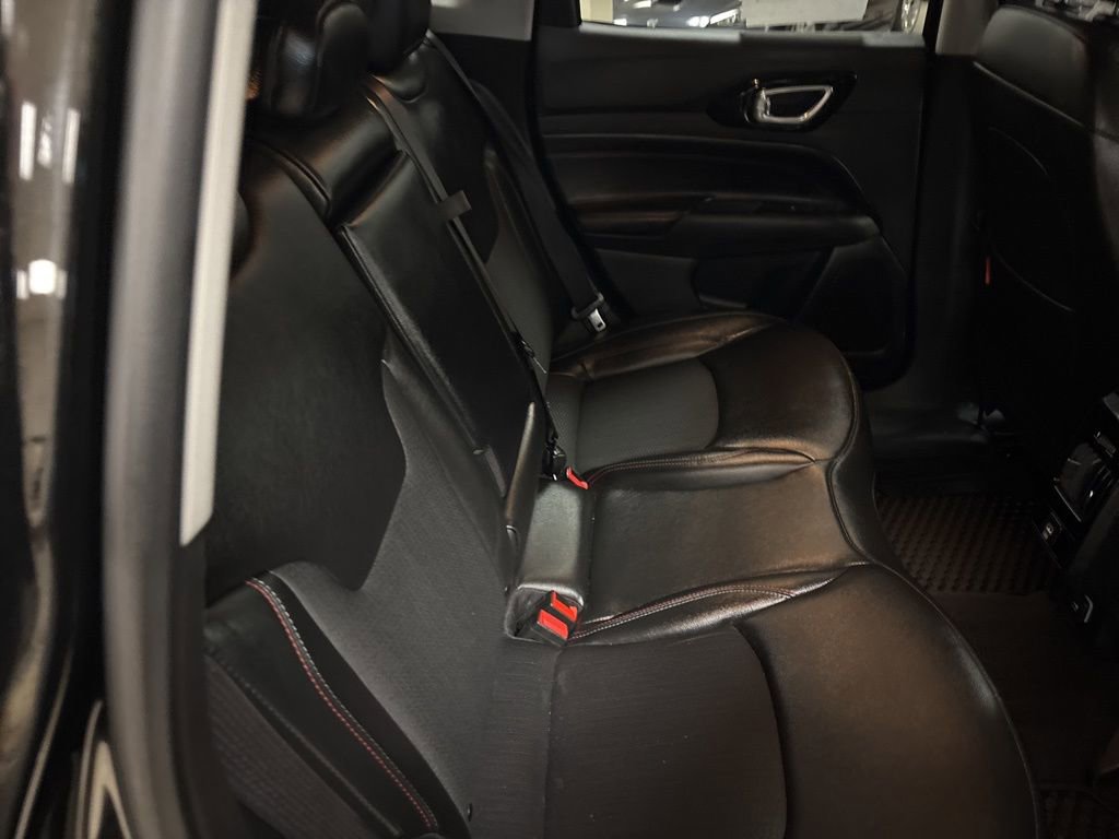 Used 2022 Jeep Compass Trailhawk image 30