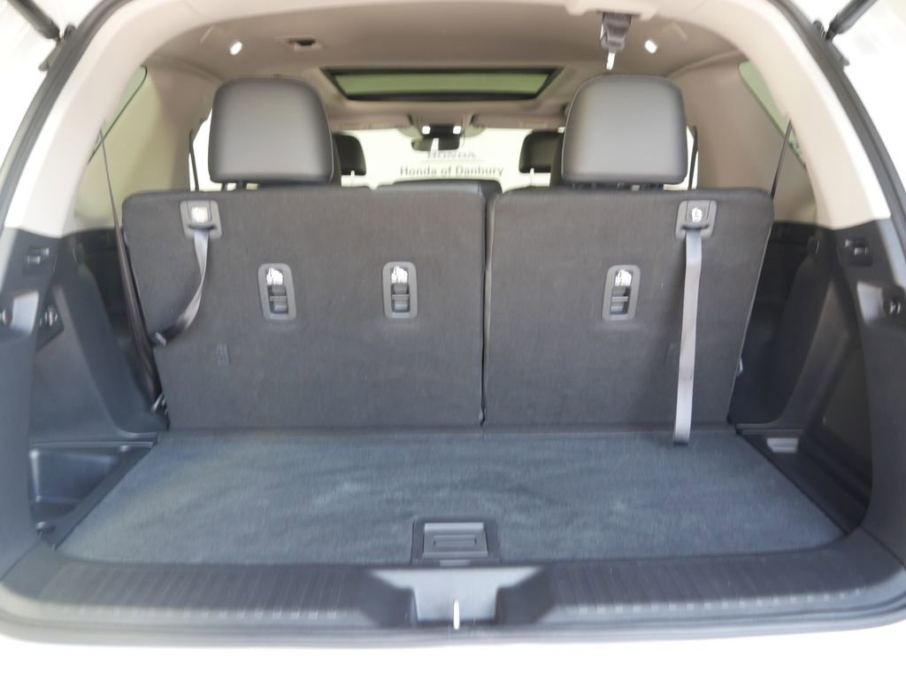 Certified 2024 Honda Pilot Touring image 10