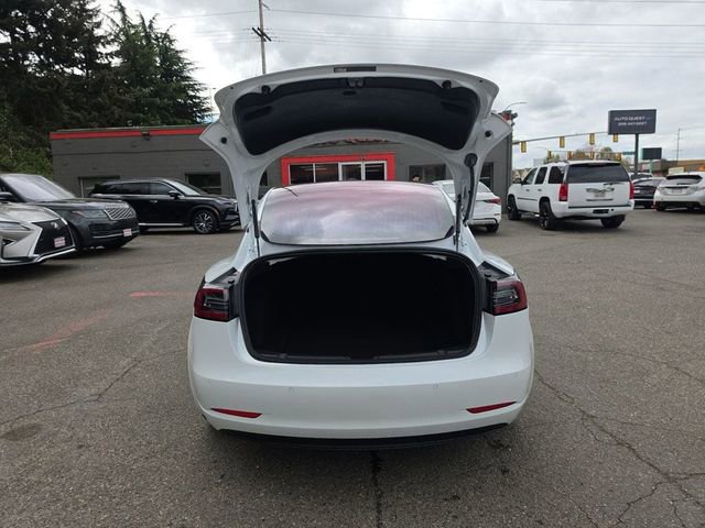 Used 2018 Tesla Model 3 Long Range RWD image 11