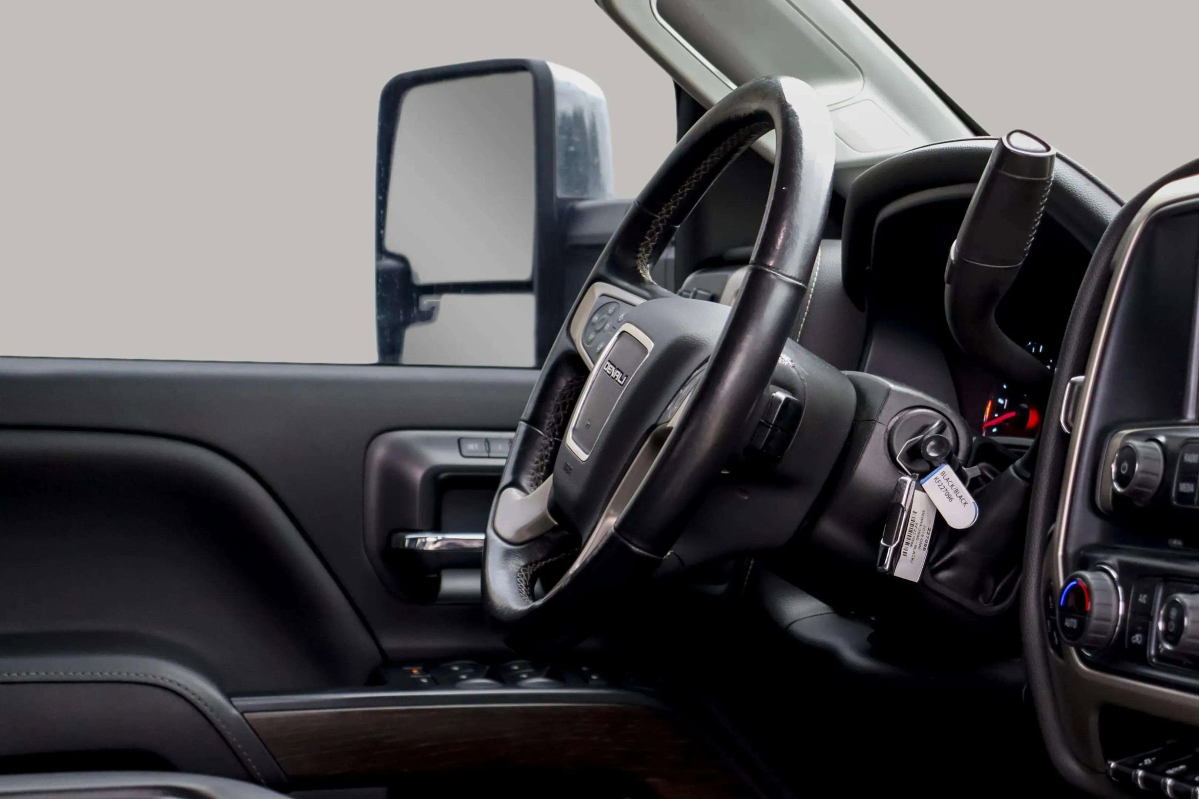 Used 2019 GMC Sierra 2500 Denali image 35