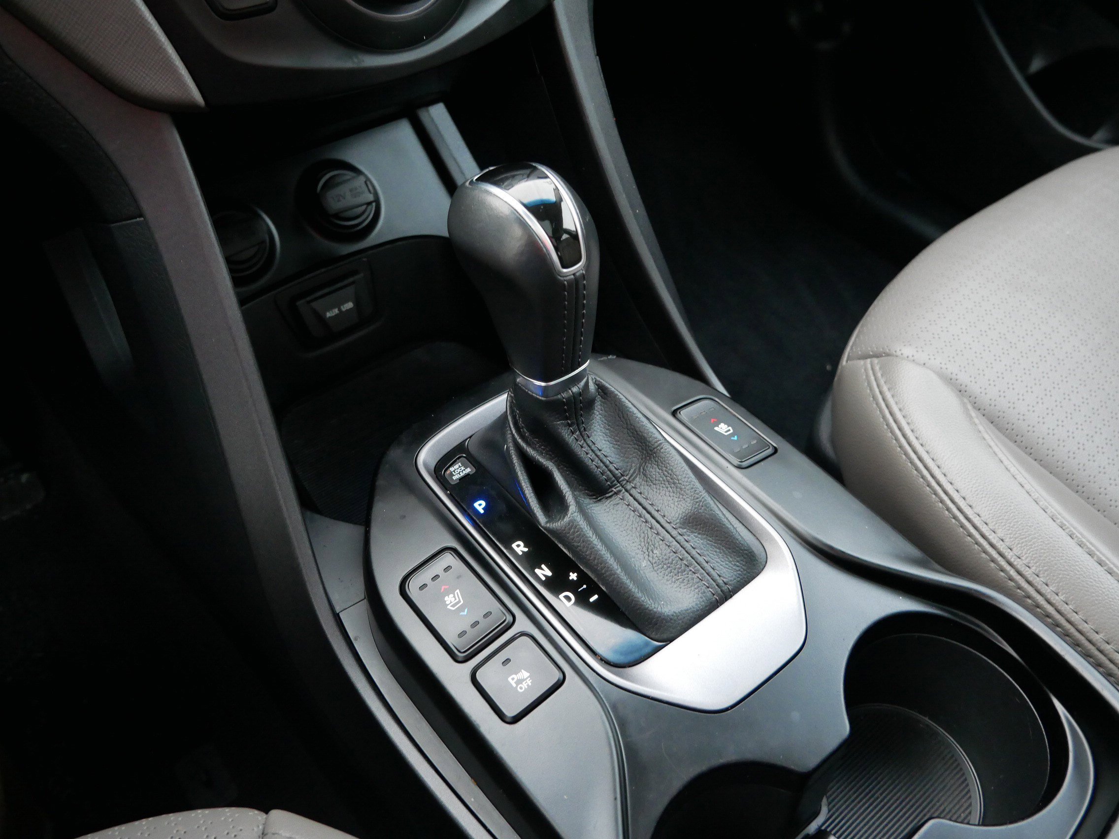 Used 2015 Hyundai Santa Fe Sport w/ Option Group 04 image 24