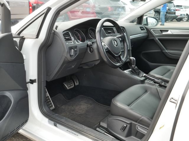 Used 2017 Volkswagen Golf Alltrack SEL image 12
