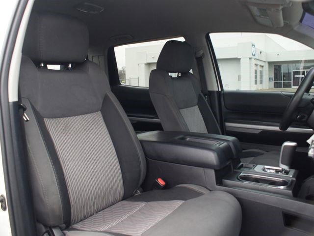 Used 2015 Toyota Tundra SR5 w/ SR5 Upgrade Package image 14