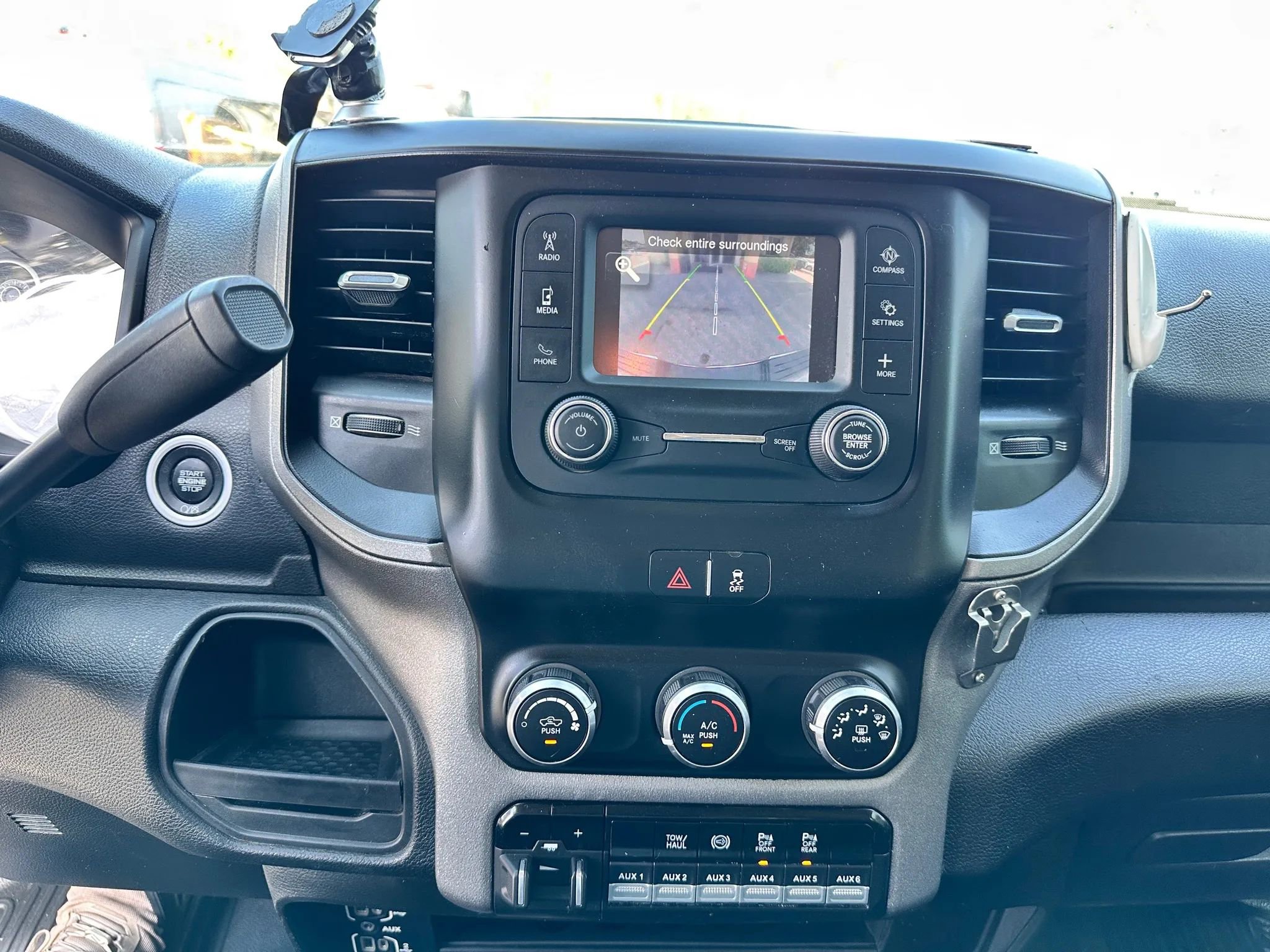 Used 2019 RAM 2500 Tradesman w/ Chrome Appearance Group image 11