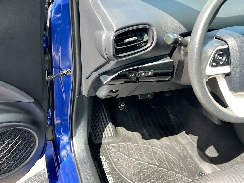 Used 2018 Toyota Prius Two w/ Prius Two Safety Plus Package image 10