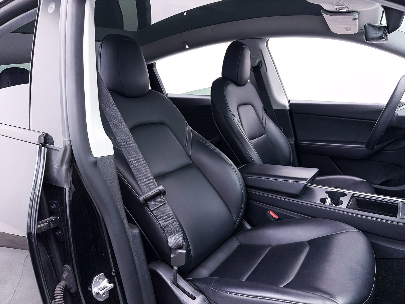 Used 2021 Tesla Model Y Performance image 31