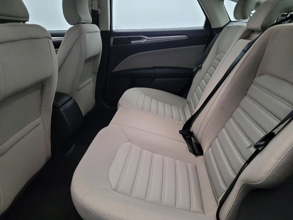 Used 2018 Ford Fusion S image 18