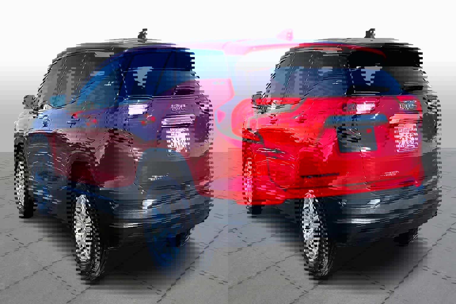 Used 2022 GMC Terrain SLE image 11