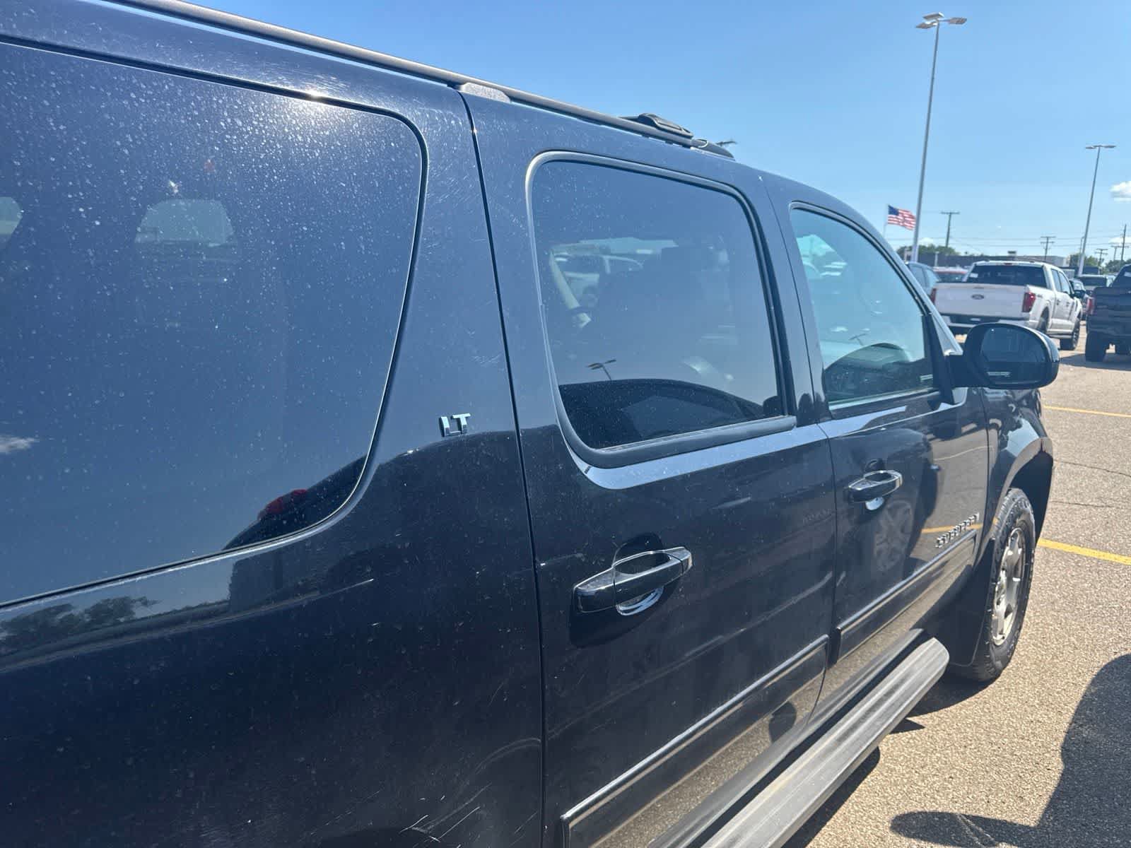 Used 2012 Chevrolet Suburban LT AWD/4WD image 11