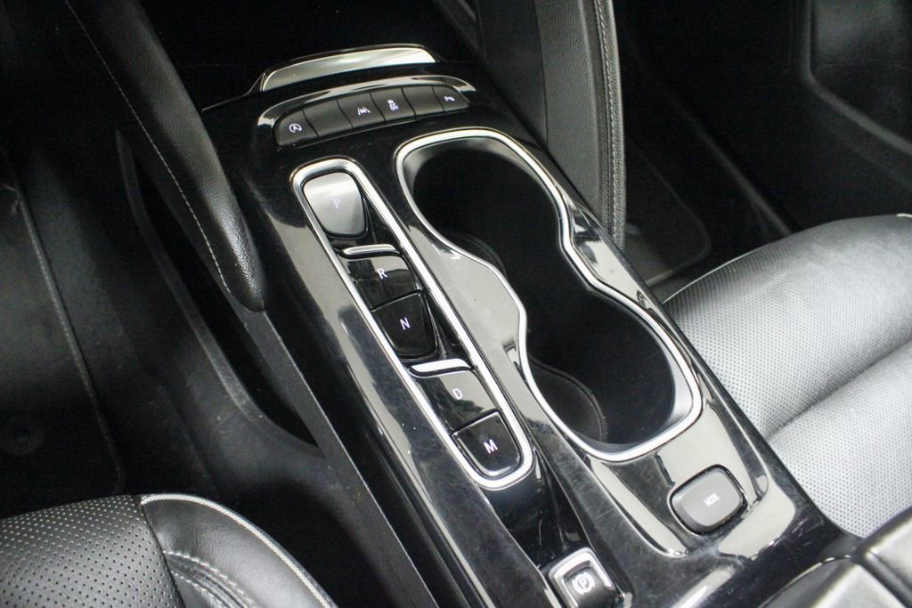 Used 2023 Buick Envision Essence image 17