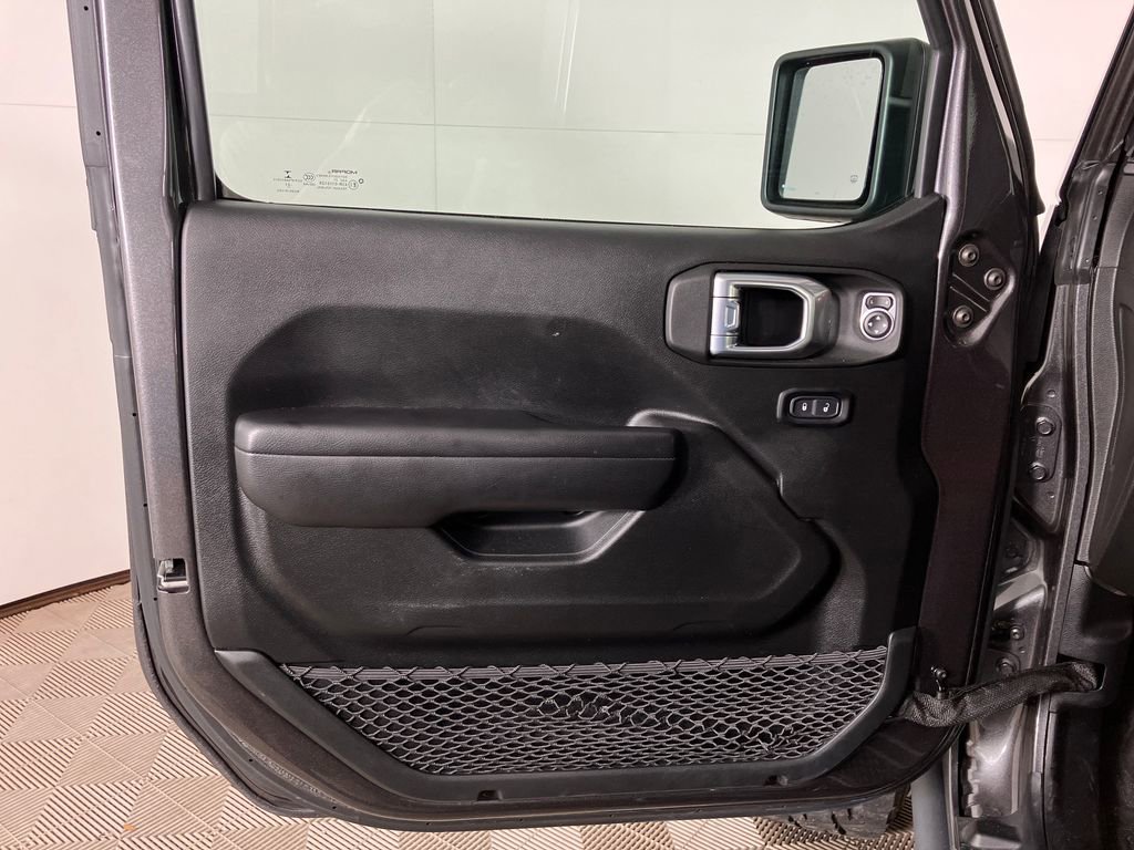 Used 2021 Jeep Wrangler Unlimited Rubicon image 15