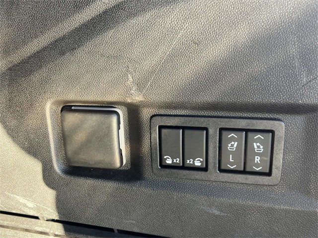 Used 2022 Chevrolet Tahoe RST w/ Luxury Package image 8