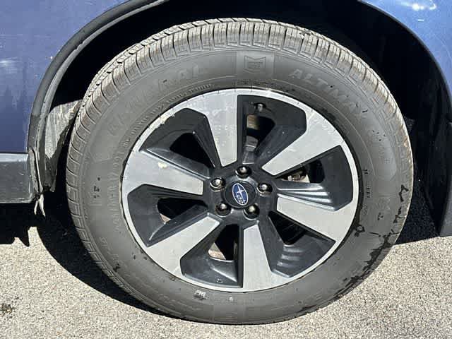 Used 2017 Subaru Forester 2.5i Limited AWD/4WD image 4