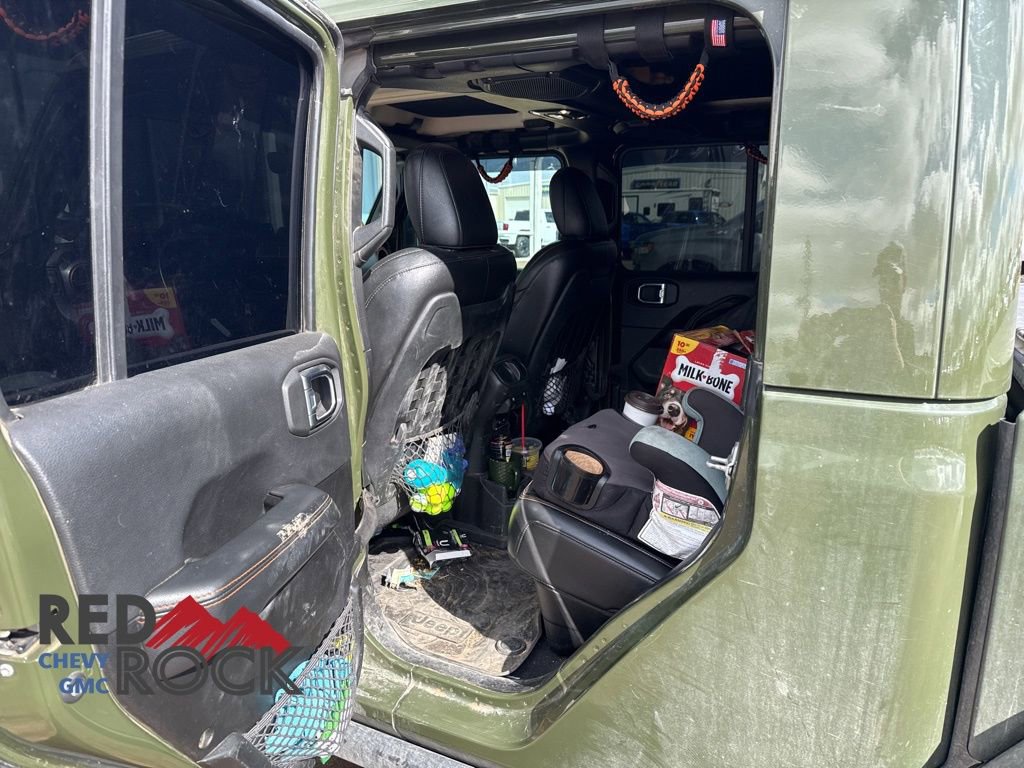 Used 2022 Jeep Gladiator Mojave w/ LED Lighting Group AWD/4WD image 2