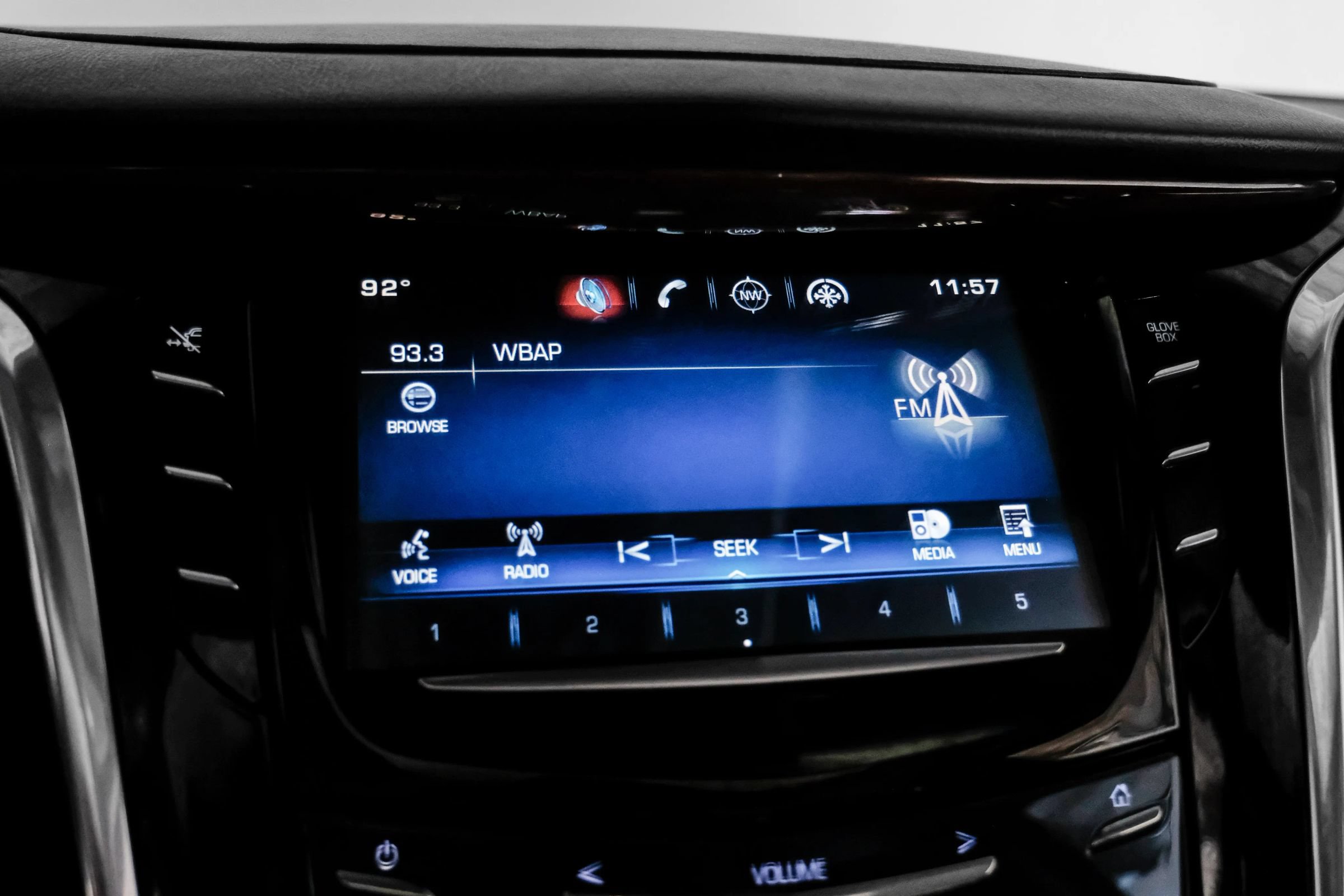 Used 2015 Cadillac Escalade ESV Premium AWD/4WD image 24