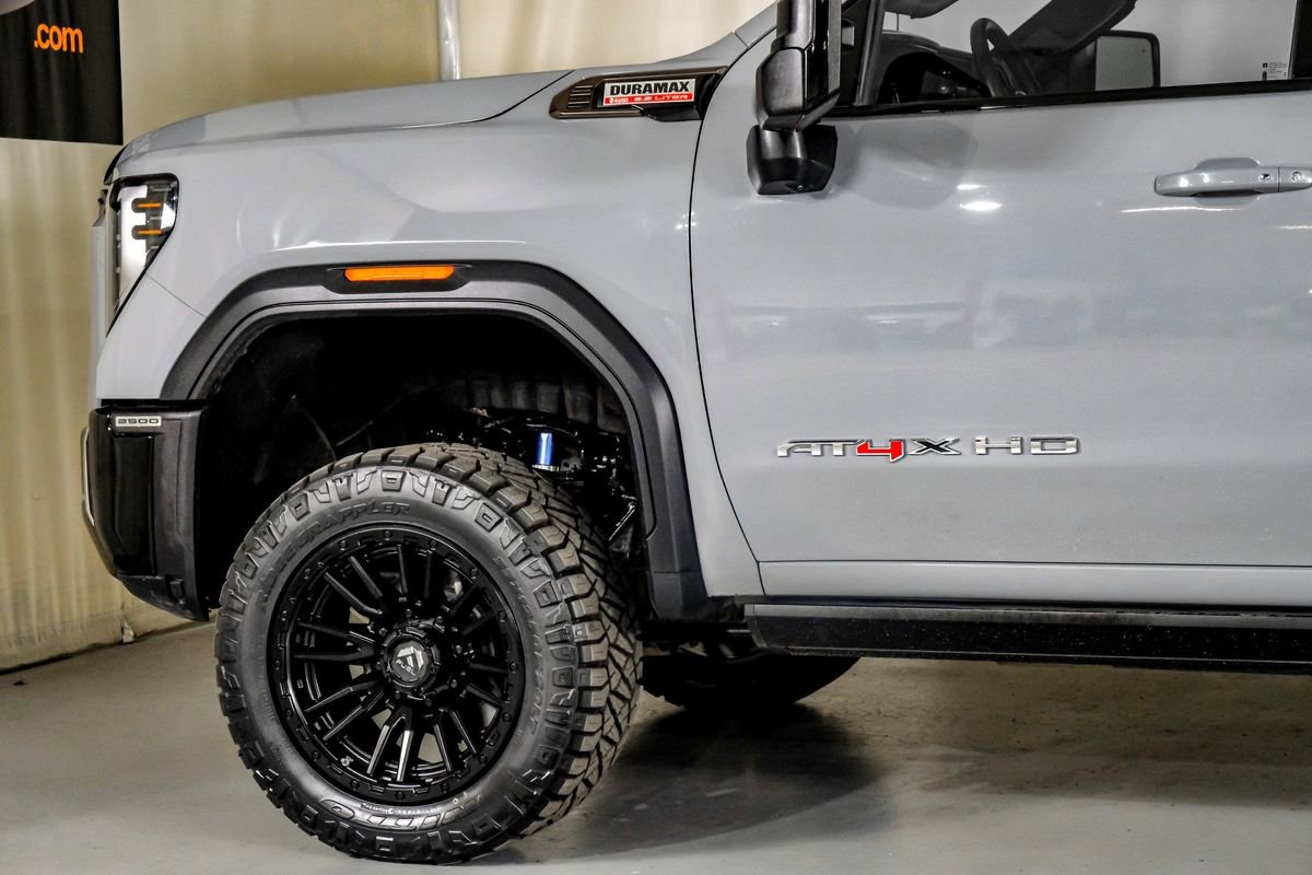 Used 2024 GMC Sierra 2500 AT4X image 12